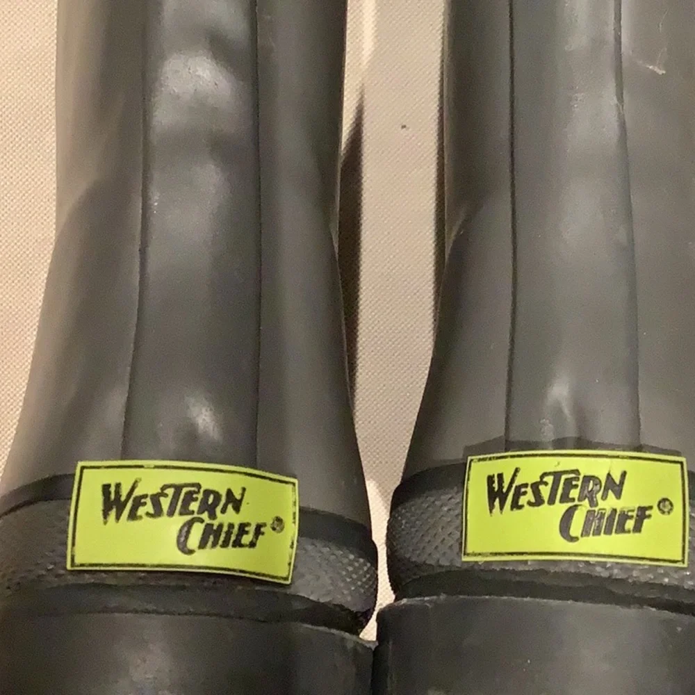 Western Chief - BOOTS - Charcoal - Kids Size US 2 - Style Kids Winterchief